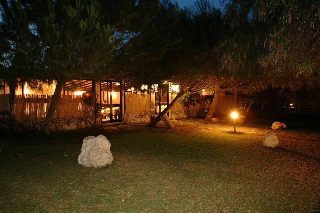 Càbras Hotel Ristorante Sa Pedrera מראה חיצוני תמונה