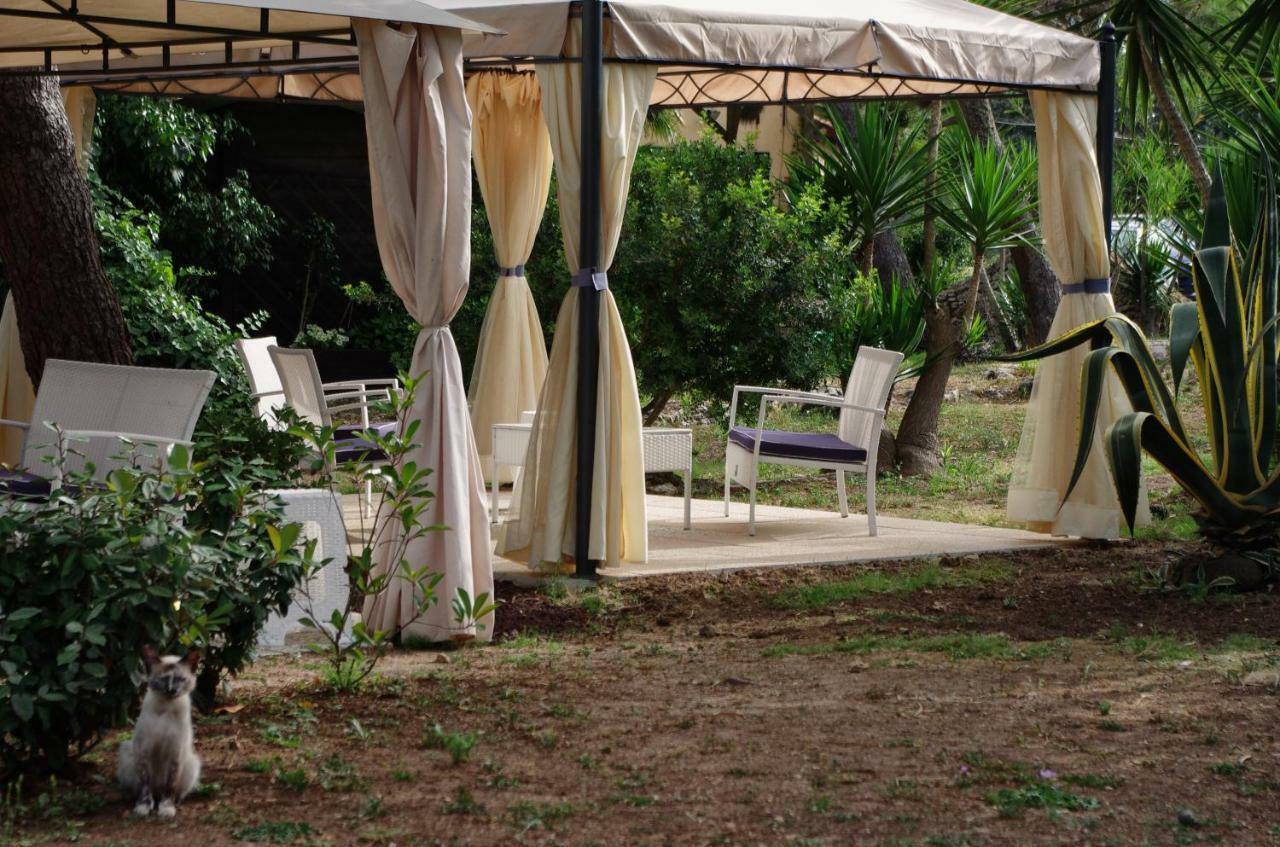 Càbras Hotel Ristorante Sa Pedrera מראה חיצוני תמונה
